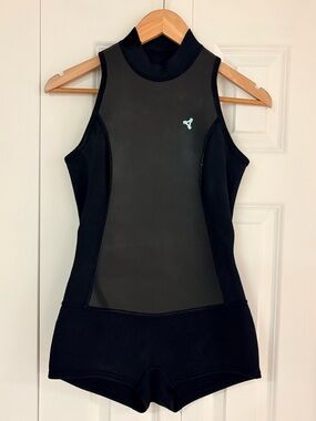 Xcel - Women’s 8 - 2mm Wetsuit